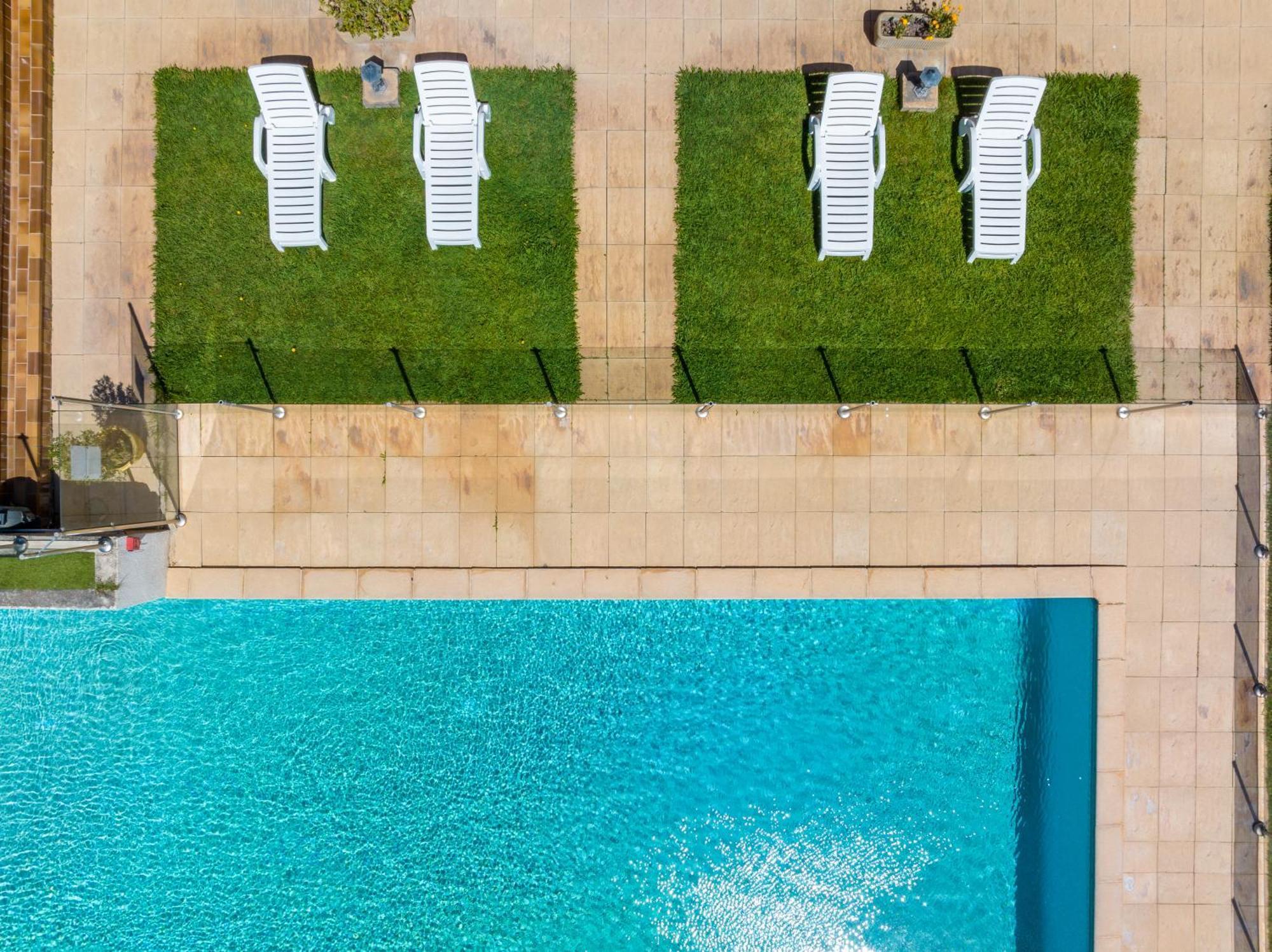 Noemys Toulon La Valette - Hotel Restaurant Avec Piscine Exteriér fotografie