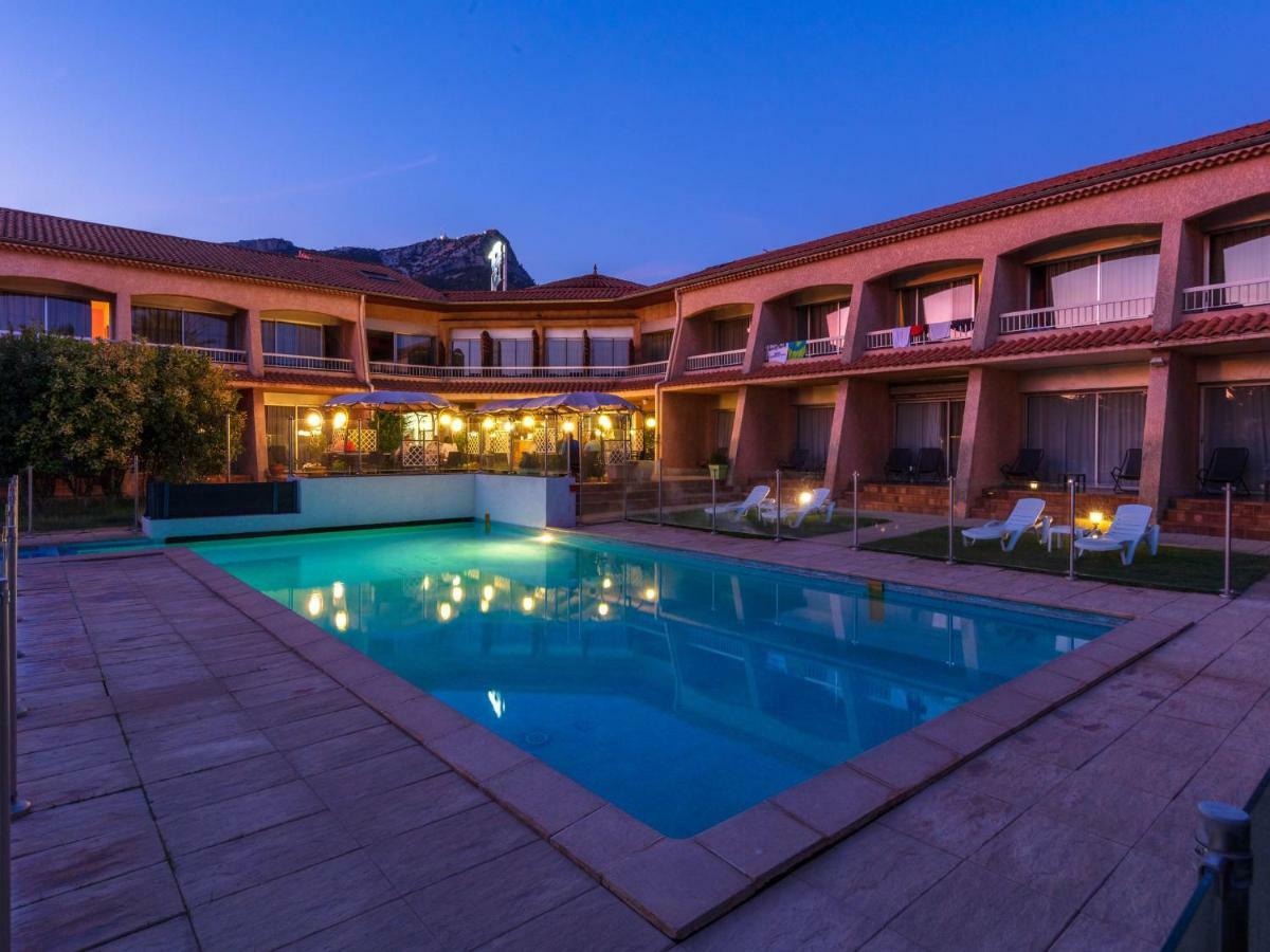 Noemys Toulon La Valette - Hotel Restaurant Avec Piscine Exteriér fotografie